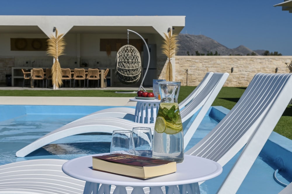 Elira Luxury Villa - With Private Pool