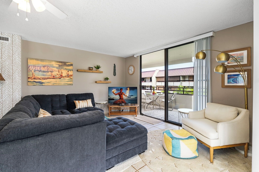 2br, 2BA Condo Across From Magic Sands Pool, AC, Tennis & Bbqs - Vrkcv