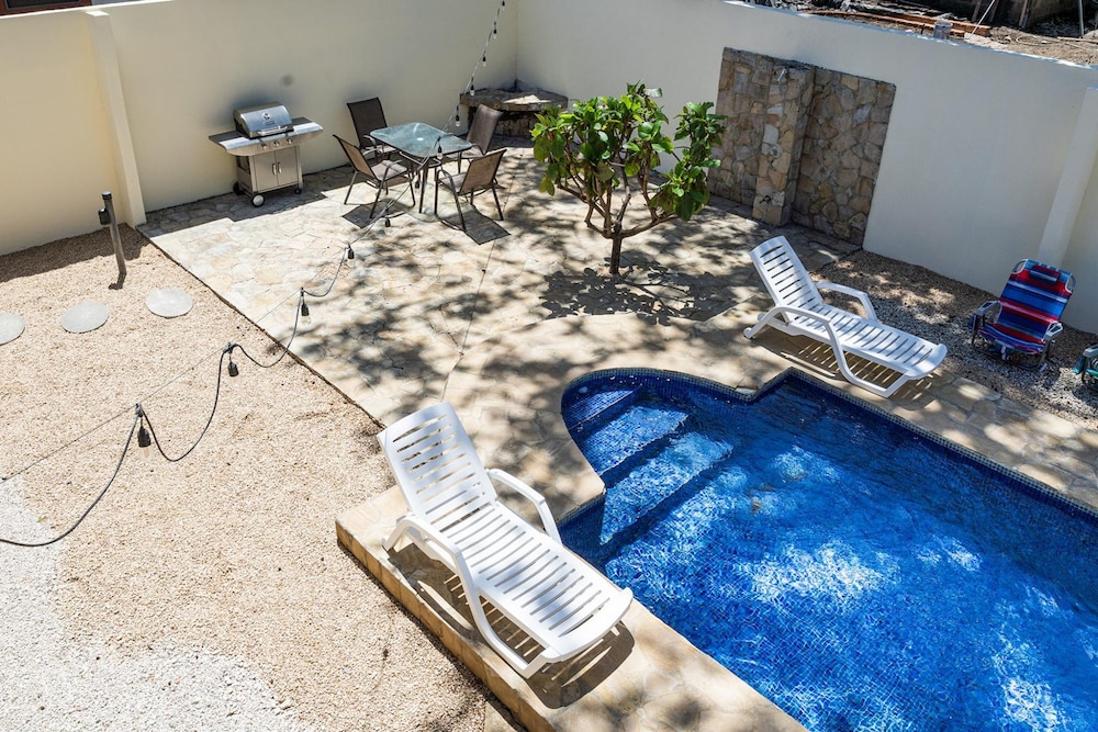 Freshly Updated 3BR With Pool Walk to the Beach Casa Luz de Luna