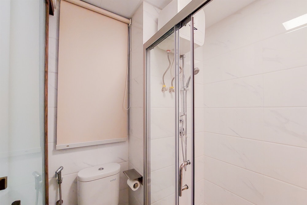 Comfortable 2BR at Sky House BSD Apartment