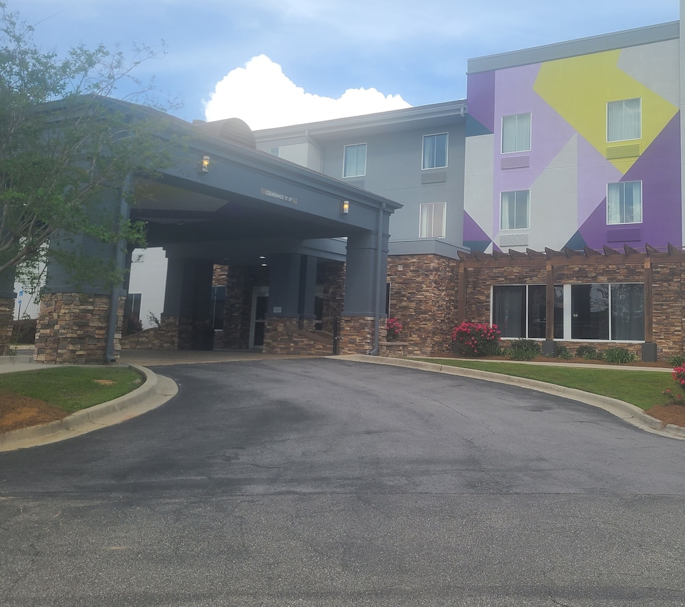 Spark by Hilton Dothan
