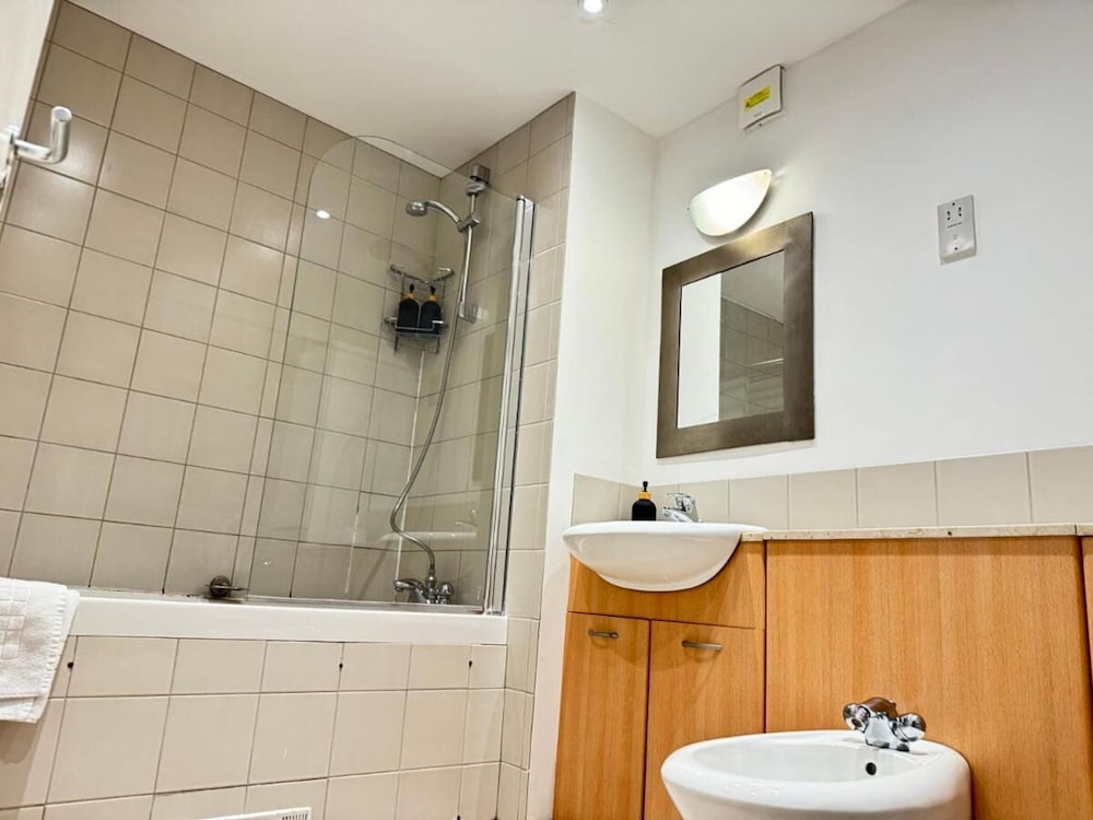 The Heart of Kensington Mews - Private House-Centrally Located-Great Transport