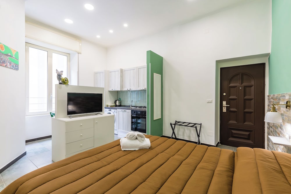 Gelso Complex Studios and Flat by Napoliapartments
