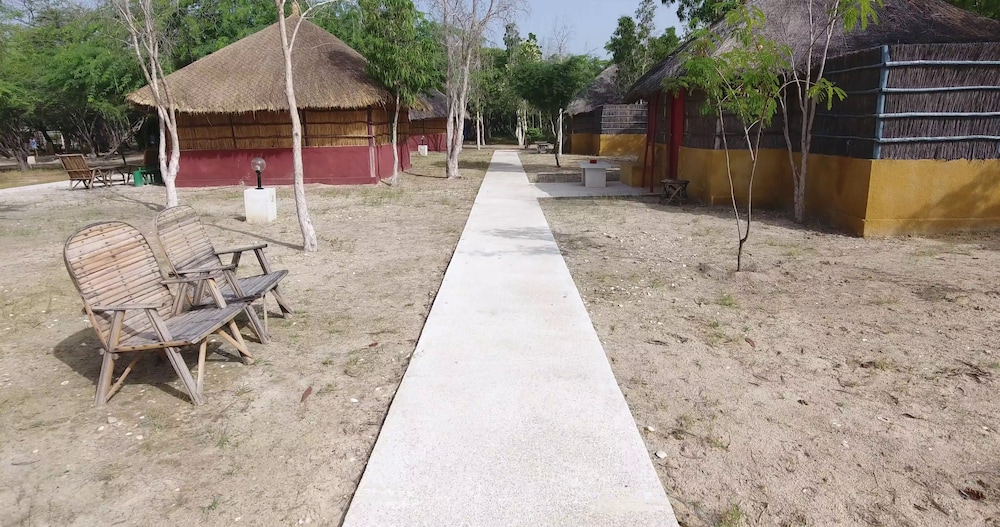 Hakuna Lodge