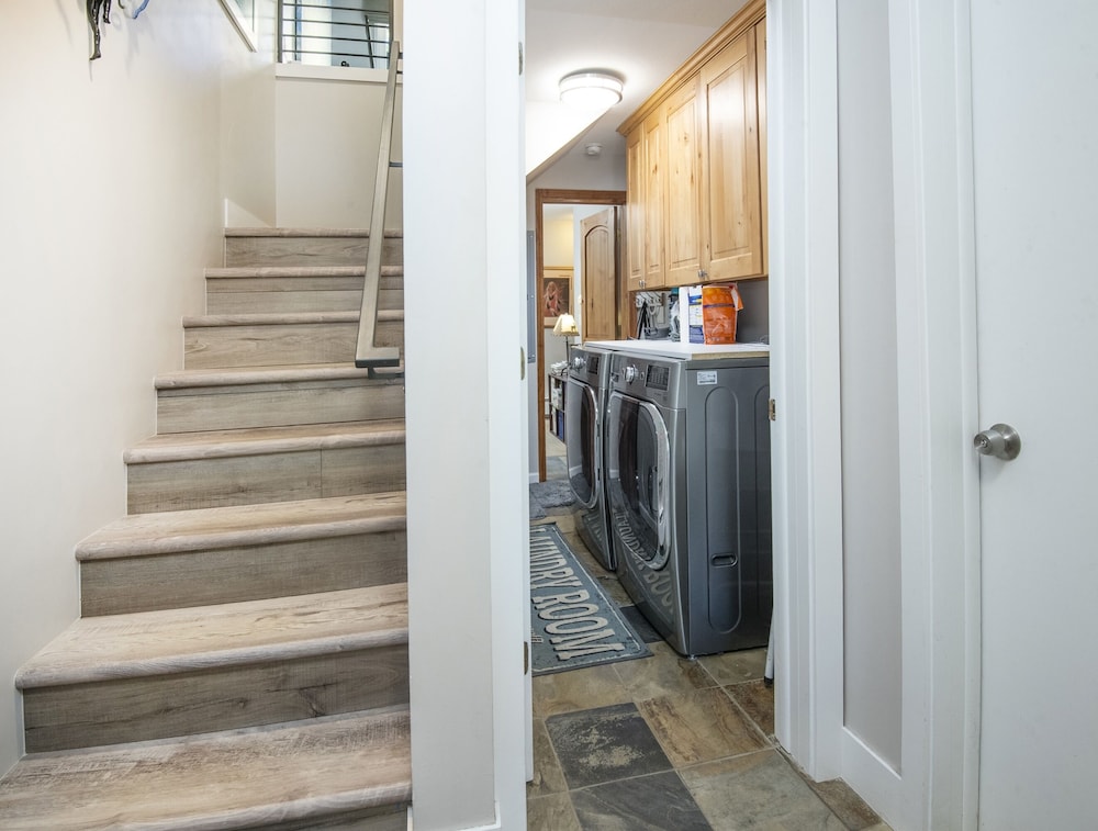 Capstone 5 4 Bedroom Townhouse