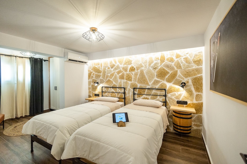 Mathraki Resort