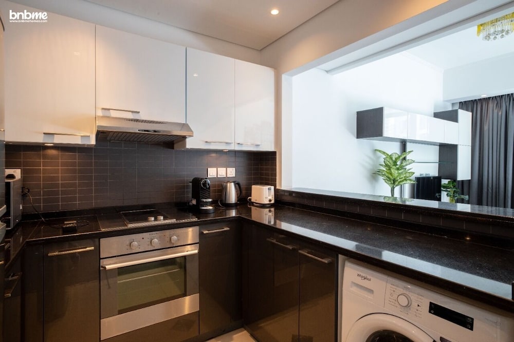 Classic Studio in the of the Marina Bnbmehomes