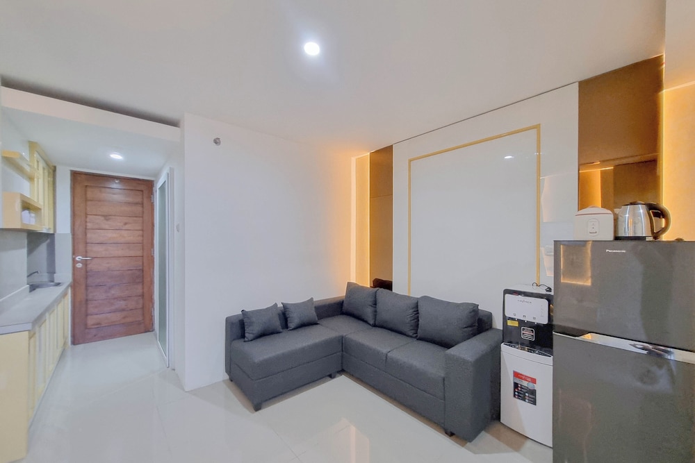 Spacious 2Br At Green Park Yogyakarta Apartment