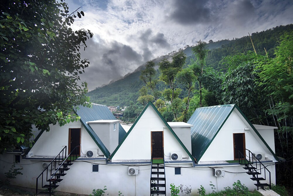 Trishuli Villa Resort