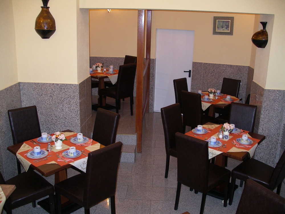 Frankfurt Vacations - Hotel Elbe - Property Image 7