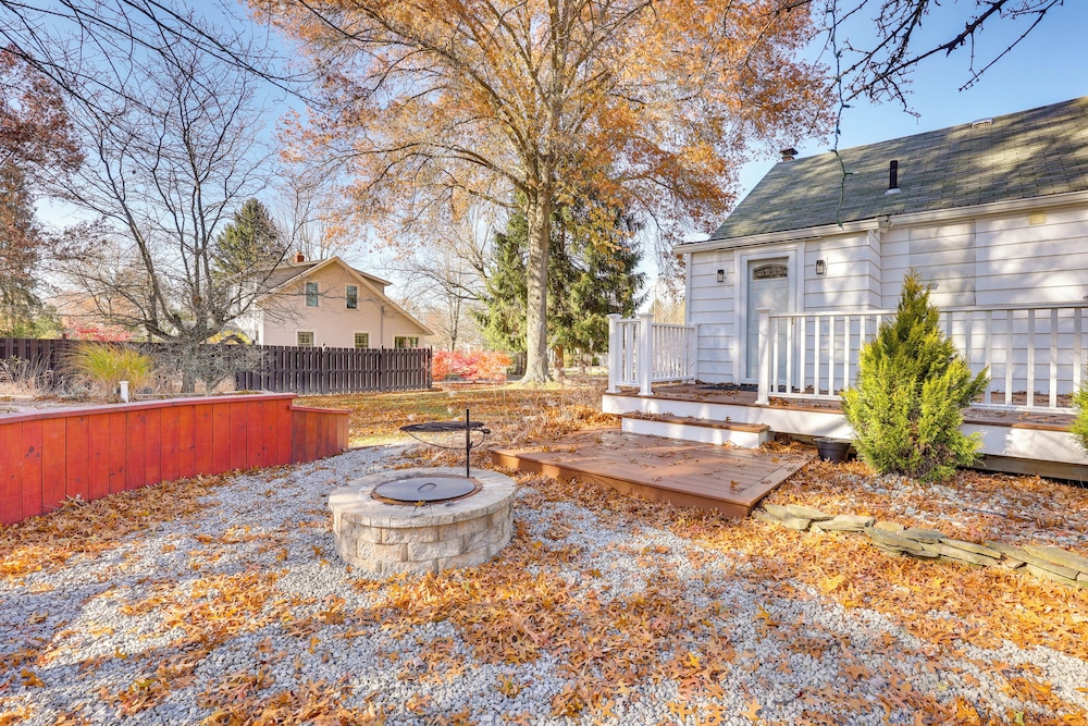Quiet Home Base in the Heart of Boardman!