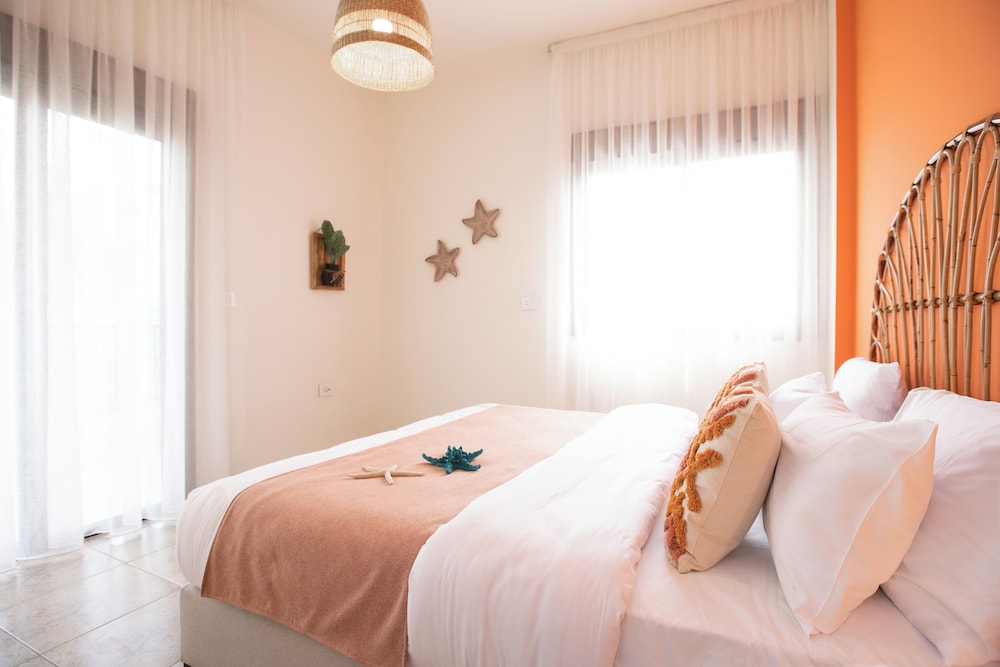 Akl - Chic Apts & Balconies in Batroun