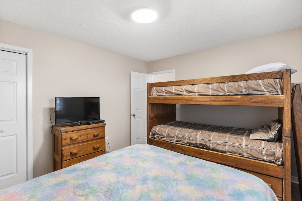 Renegade by Topsail Realty