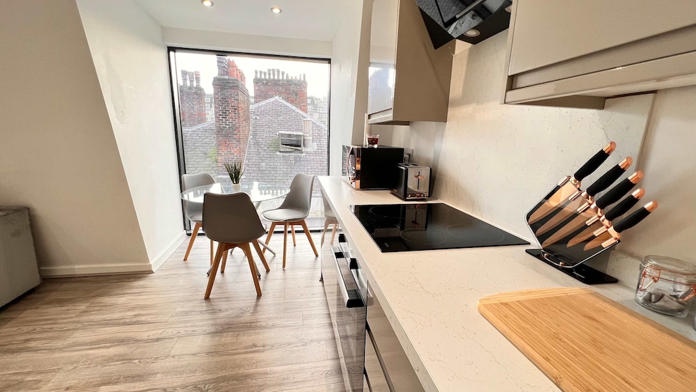 Elegant Stay in Irwell Chambers