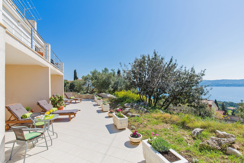 Residences Island View