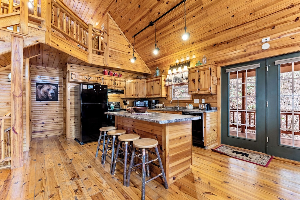 Hickory Hollow Hideaway