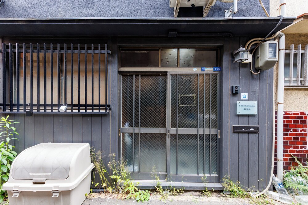 R-Guest Residence Tsurumibashi
