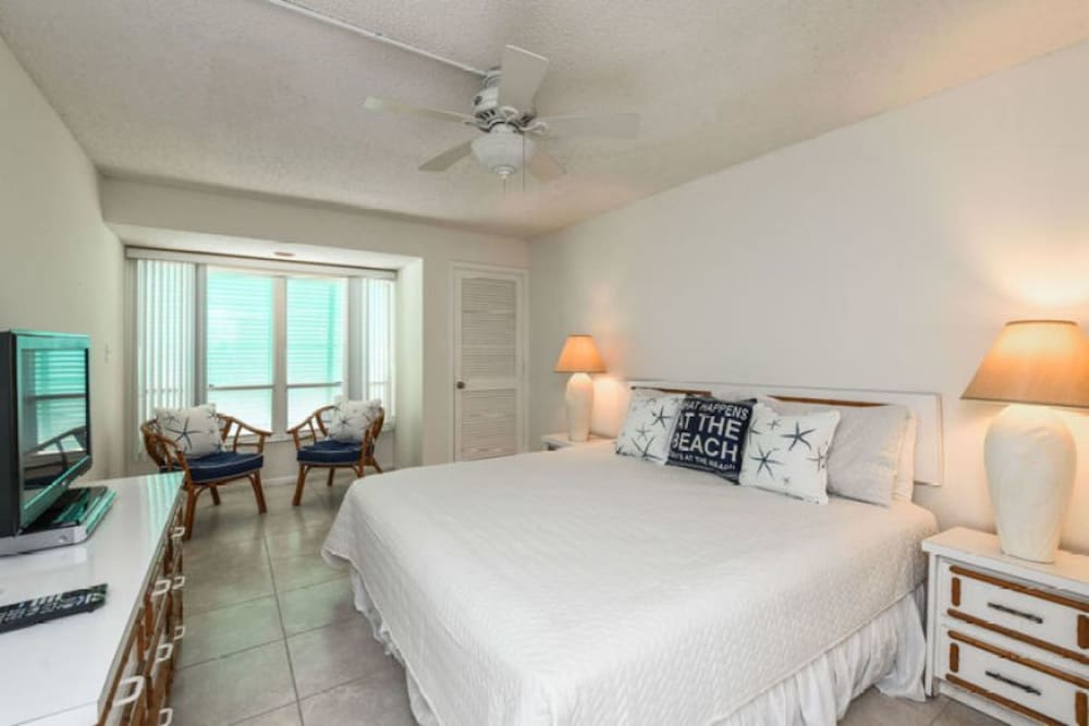 Coquina Beach Club 104 2 Bedroom Condo by RedAwning view 4