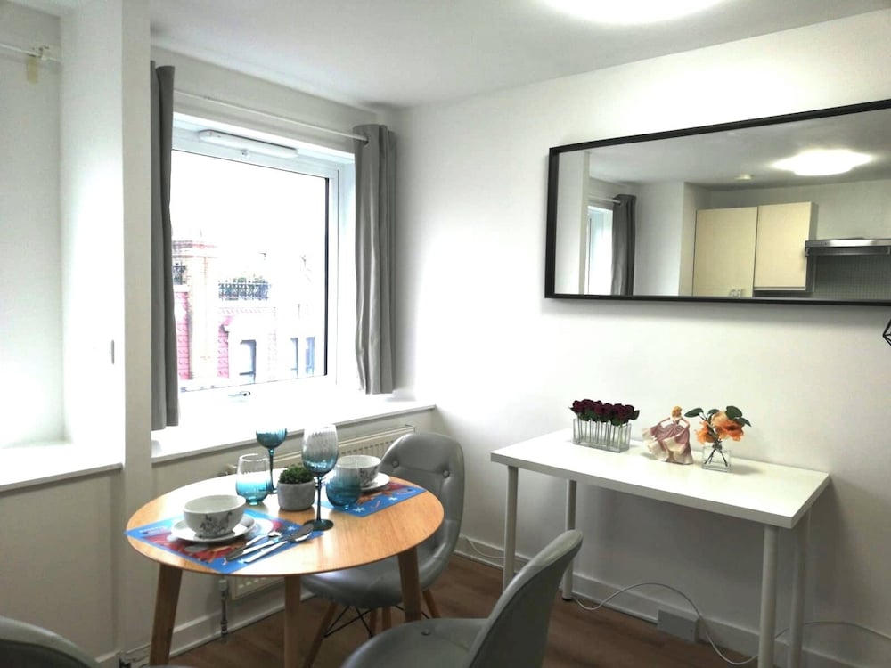 Luxurious Home Tottenham Court Road Charingcross Leicester Square