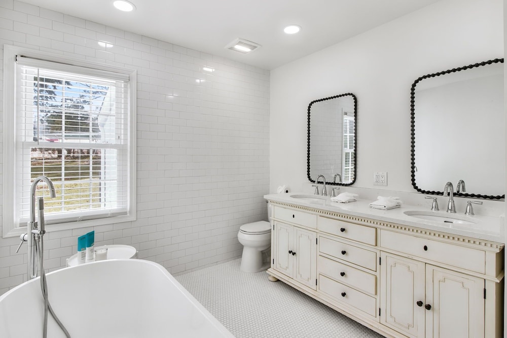 Charming 3BR Retreat in Chamblee