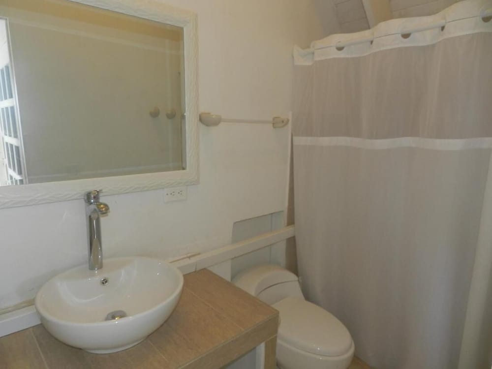 San Andres Vacations - Ocean View Sai, Five Bedroom Holiday Home - Property Image 39