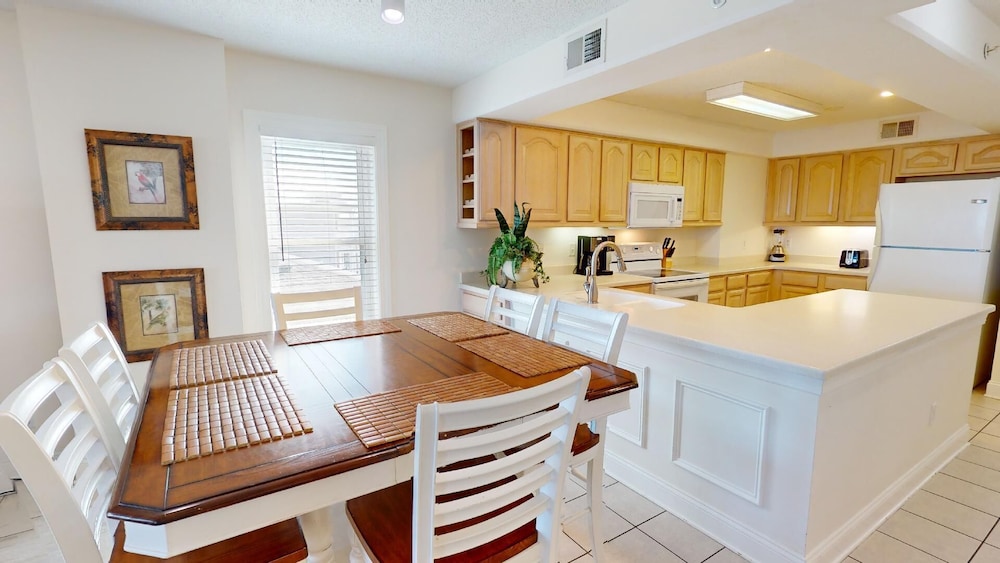 Sandpiper 2 by Tybee Vacation Rentals