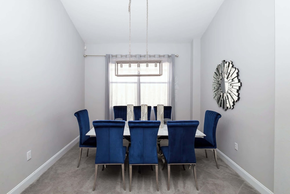 Silver Lining Luxury for 10!