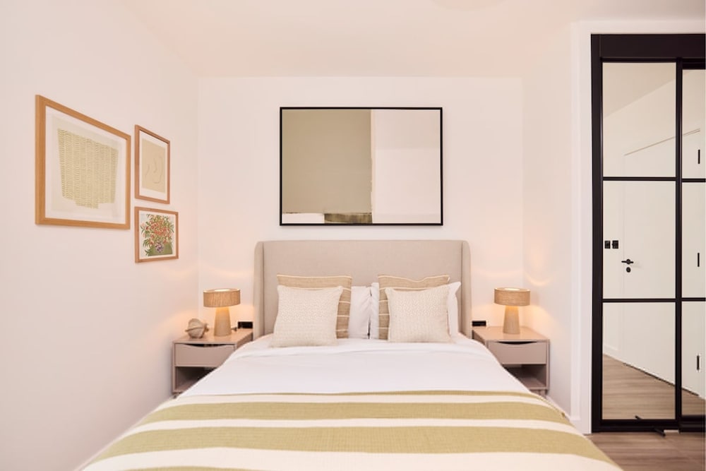 The Tottenham Wonder - Pleasing 2bdr Flat With Balcony