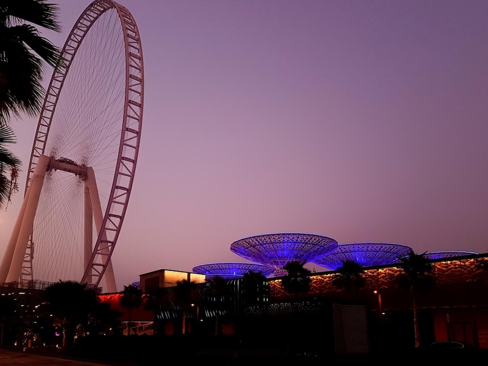 Stunning Sea Views on Dubai s New Luxury Island
