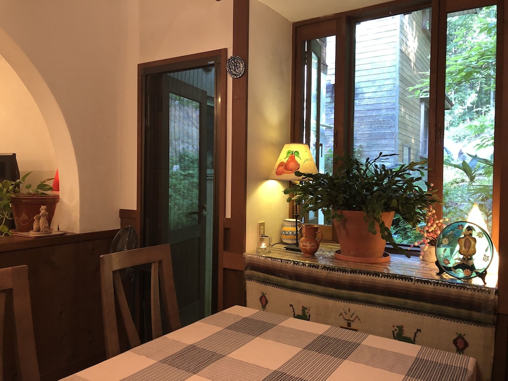 Inn of Amigos Yasuda Pension