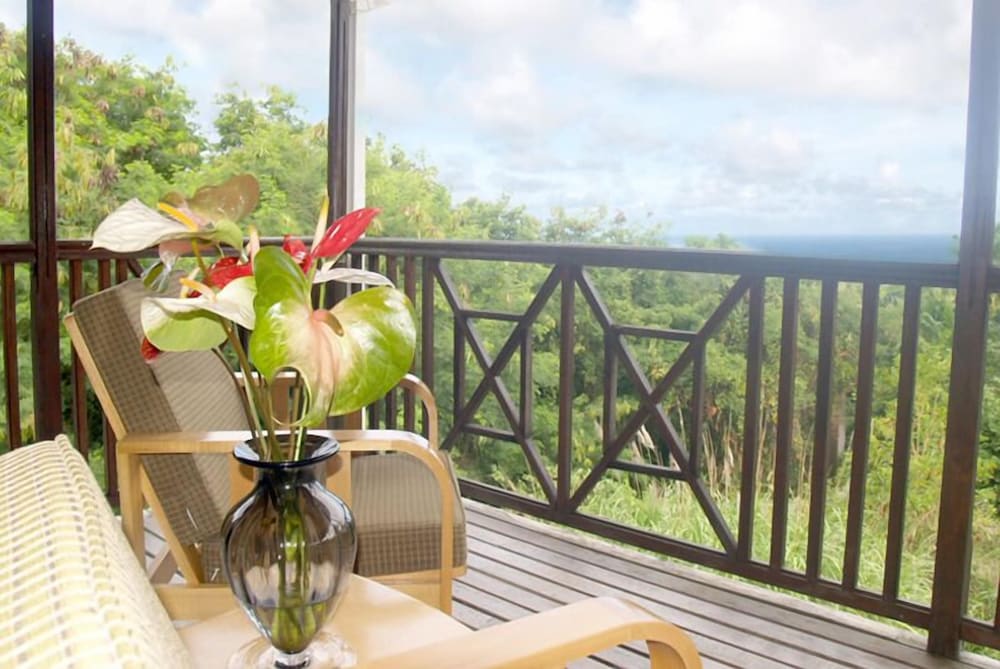 Hotel Naniki Cottages - Image 1