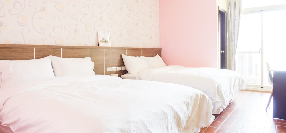 TipsyHotel
