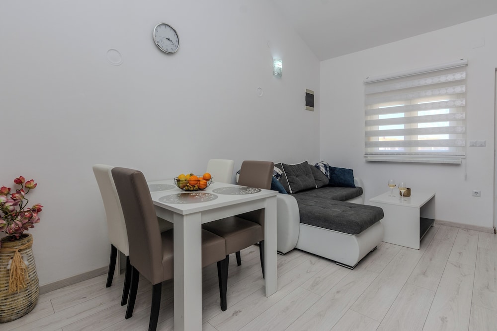 Apartments Mavracic