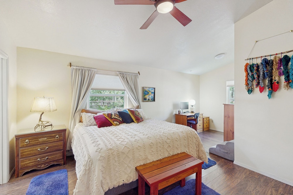3BR Home Close to Golf, Trails, Lake, & Ski Resort