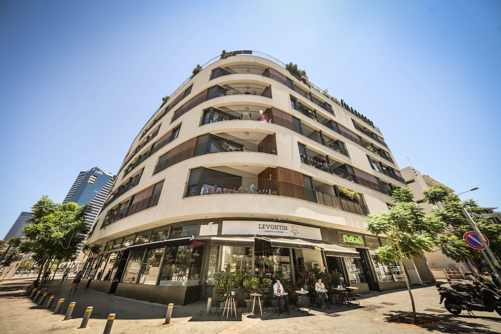 Luxury Levontin apt near Rothschild view 4