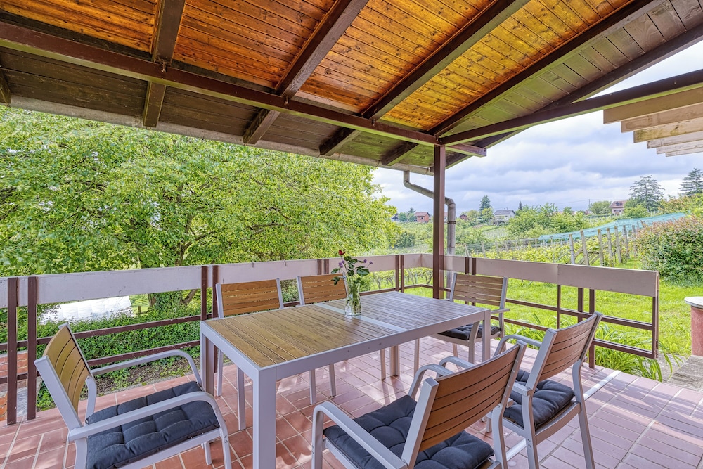 Lovely House Near Zagreb With Terrace view 3