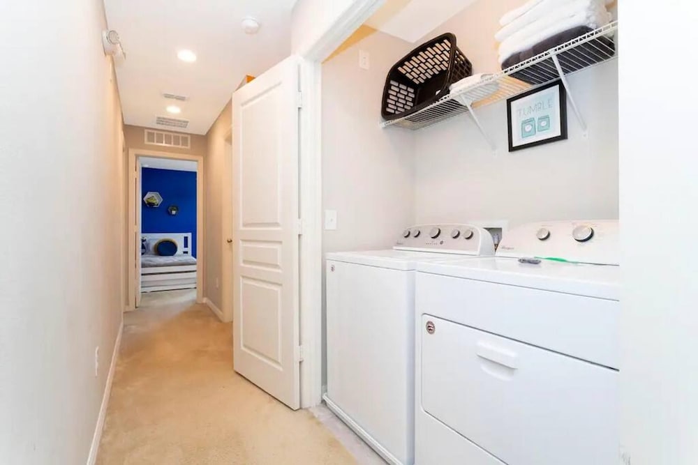 Super Liked - 4BD 3 5b 6 Miles To Disney Springs