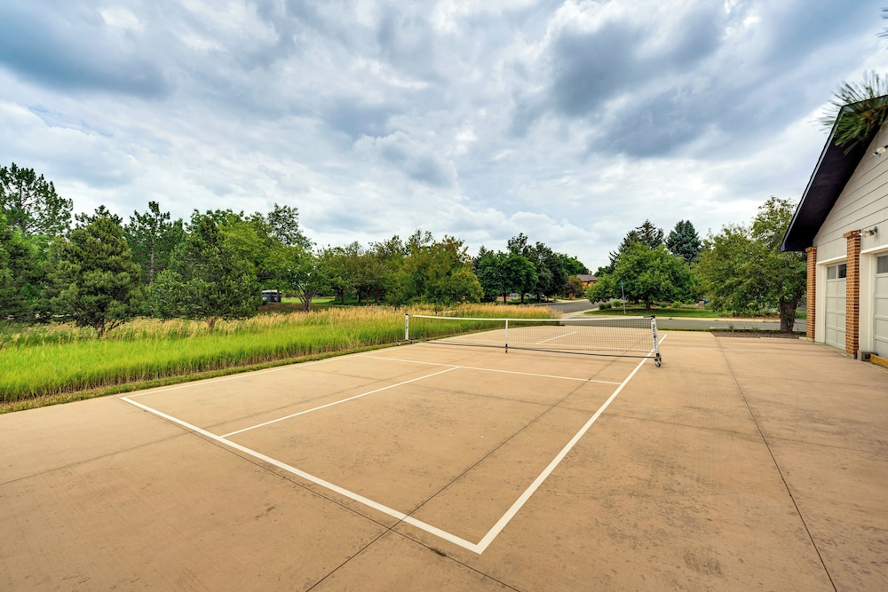Mtn-view Home w/ Pickleball Court in Louisville!