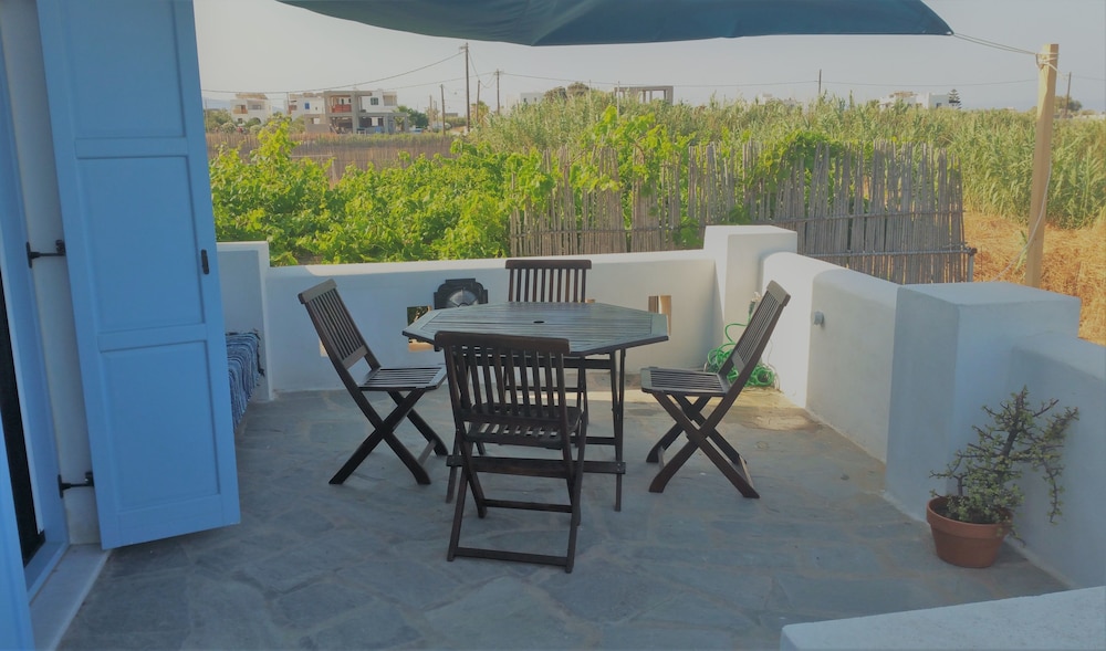 Kastraki Dream near the beach