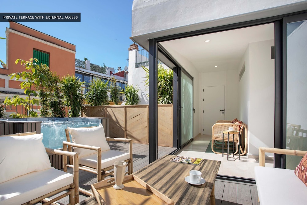 Apartment With Pool in Seville Gamazo Terrace II