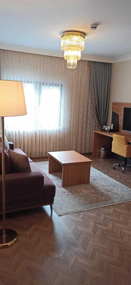 Ak Life Otel & Suit - Image 32