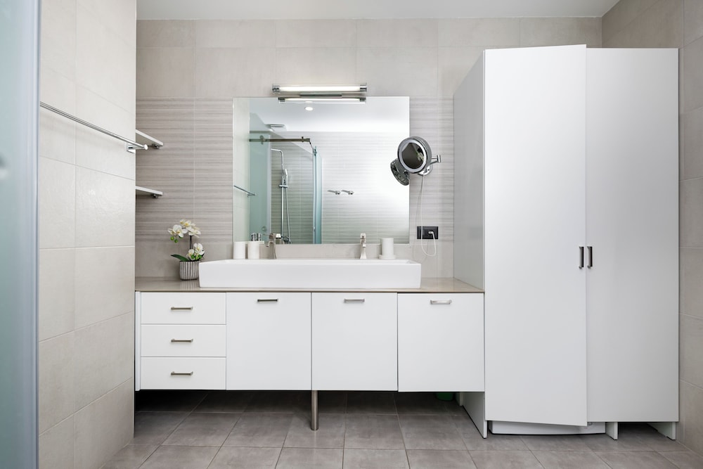 Apartment by Luxe Group SN290