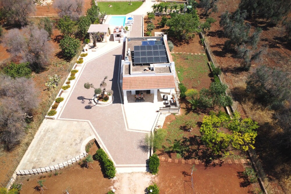 Villa Lino With Pool by Wonderful Italy