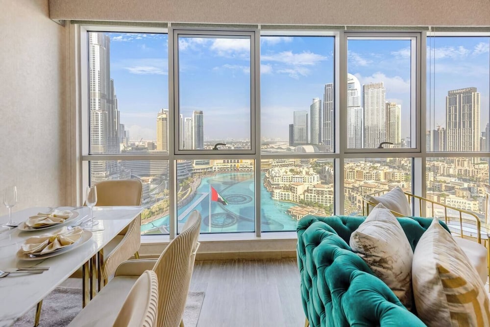 Durrani Homes - Supreme 5BR besides Dubai Mall With Burj Khalifa and Fountain view