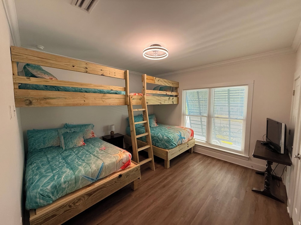 7010 Rookery 3 Sea Shell Cottage New Build in Bunks Coming Soon Sleeps 10