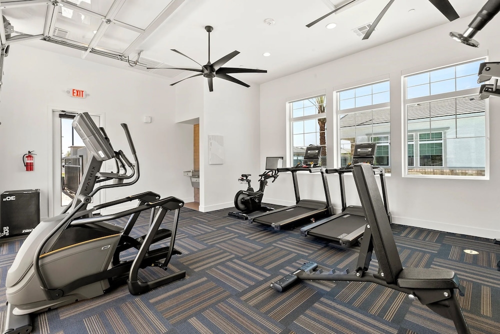 Landing Apartments Phoenix - Maryvale Village