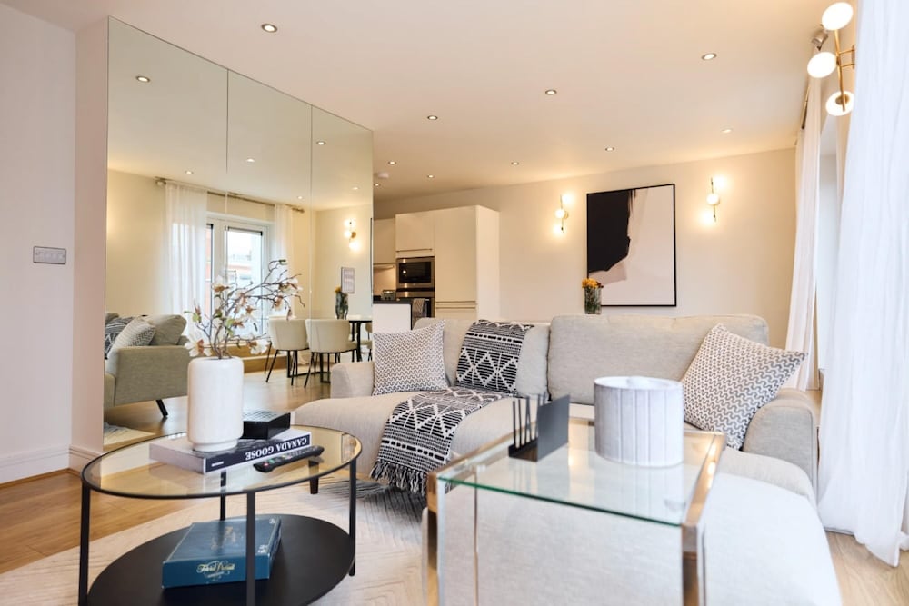 The Battersea Park Place - Amazing 2bdr Flat With Terrace