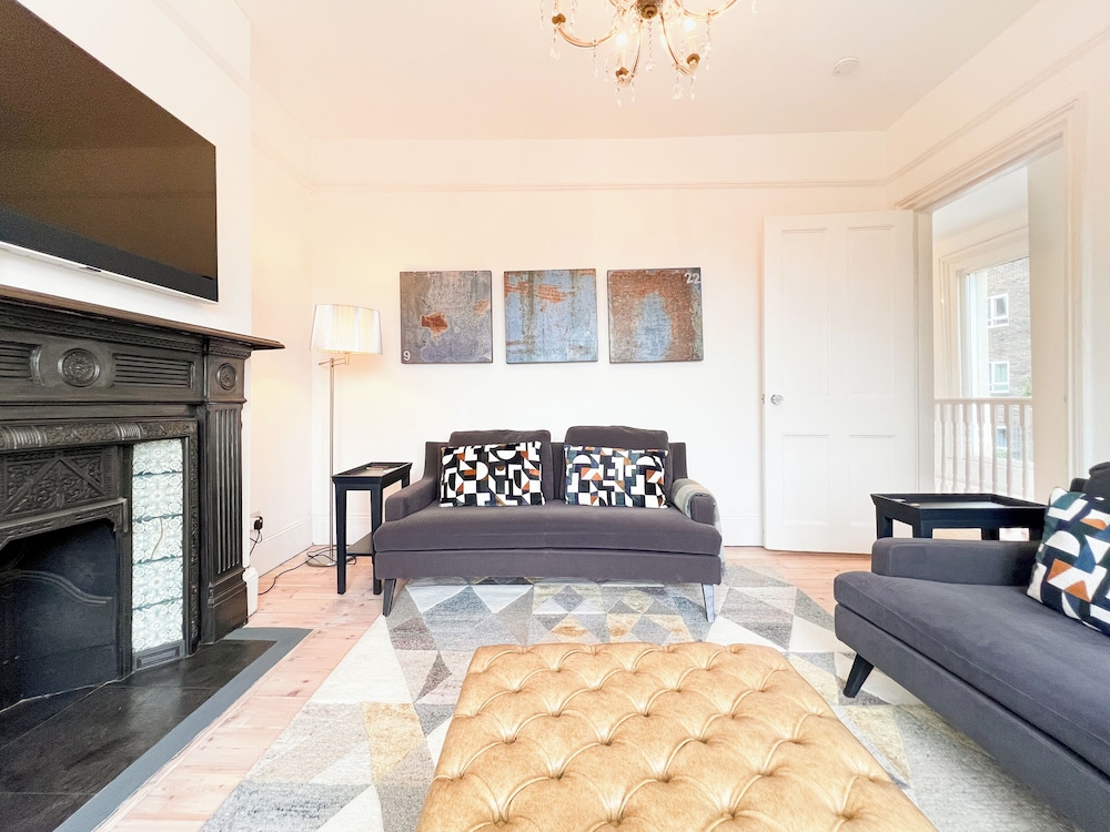 Historic 3-Bedroom Home in the Heart of Greenwich