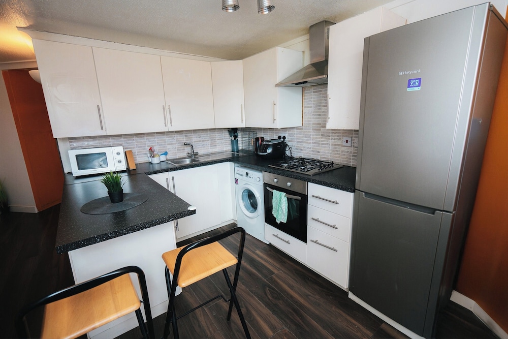 London Luxury Flat - Upper Whistler Walk