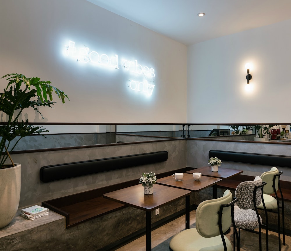 Bare Gallery Boutique Stays
